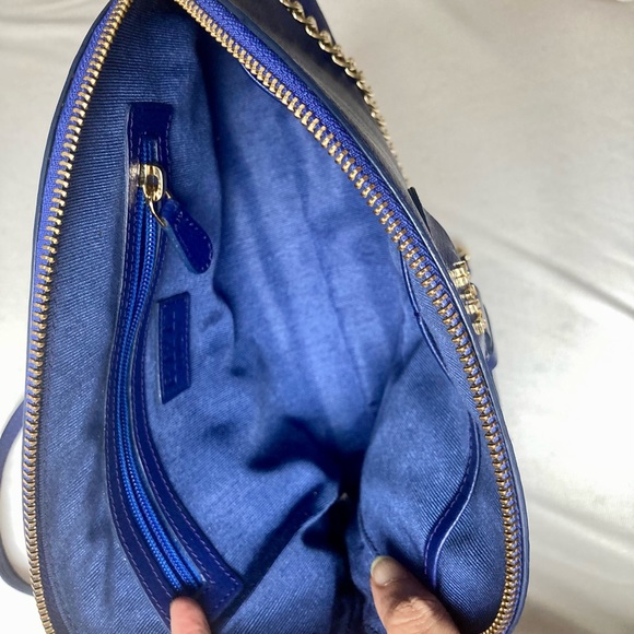 Ri2K crossbody. use as a clutch. electric-blue halfmoon. - Picture 2 of 12